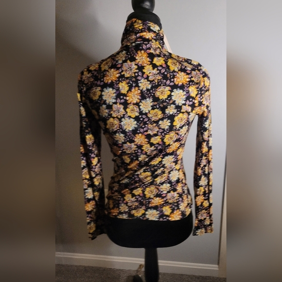 AQUA Floral High-Neck Women's Top. Size S. MSRP $48 NWT - Picture 2 of 5
